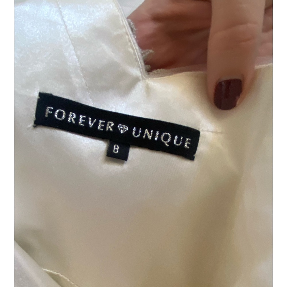 White one shoulder dress - Picture 3 of 3